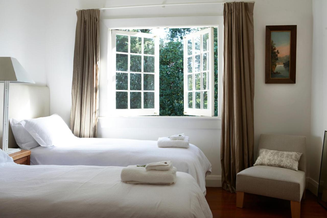Hiwi At Tahi - Luxury Bungalow With Seaviews Pataua المظهر الخارجي الصورة